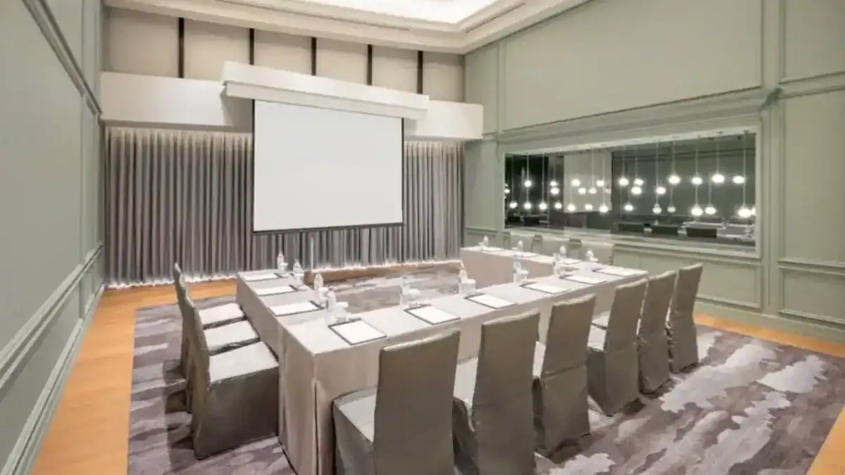 台中飯店會議專案：台中李方艾美酒店會議室長桌配置