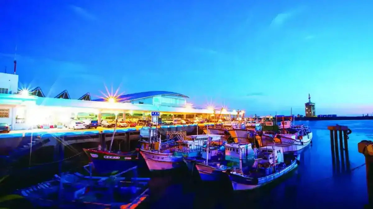 2026台中住宿補助：台中海線漁港夜景
