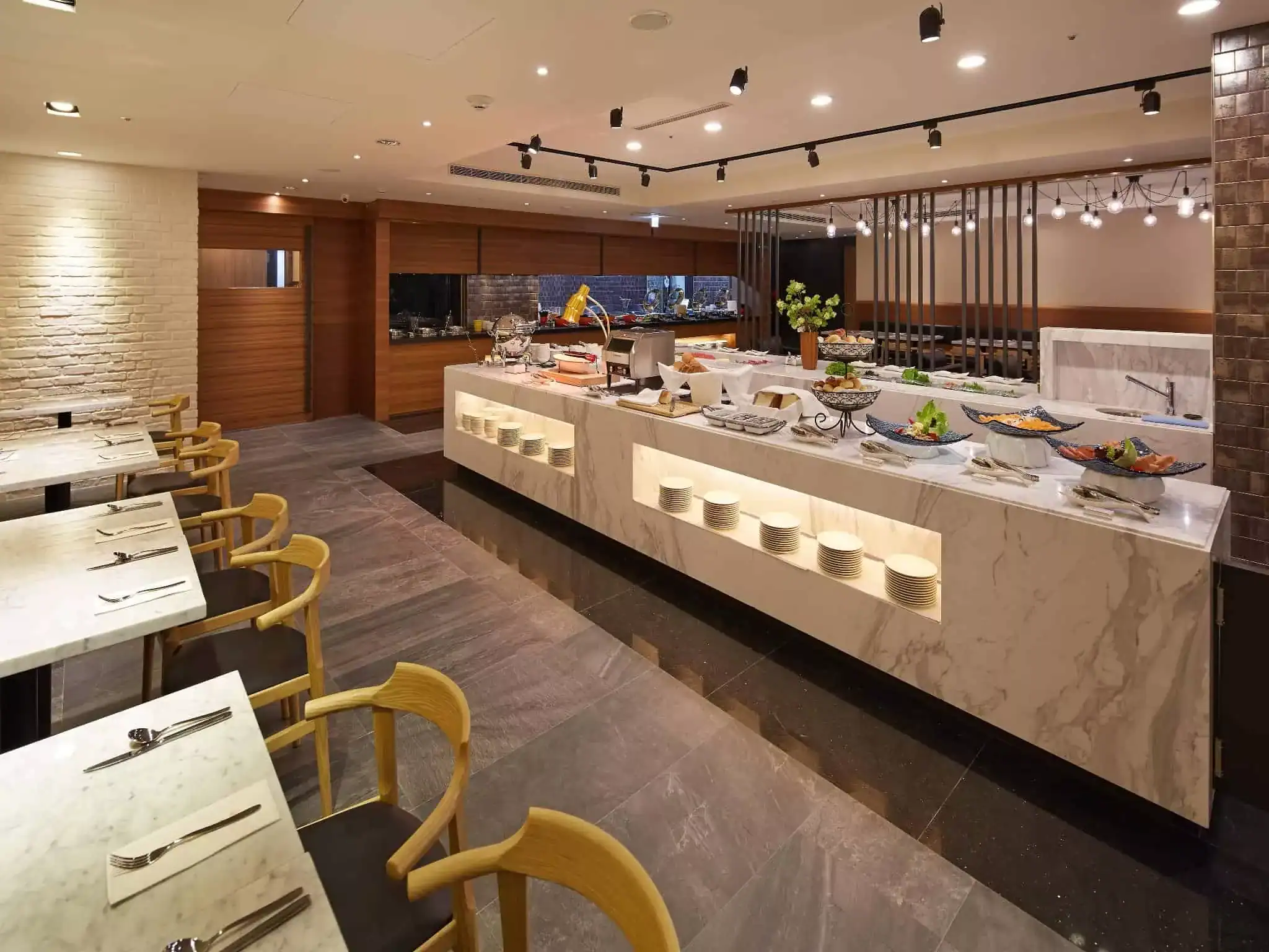 台中親子飯店推薦：豐邑逢甲商旅自助早餐餐廳實景（圖片來源：Agoda）