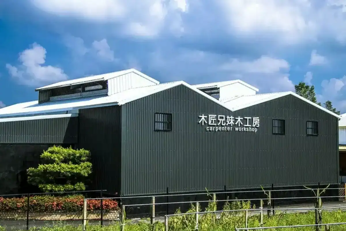 木匠兄妹木工房的木作DIY教室與展售區,台中室內景點裡的后里觀光工廠