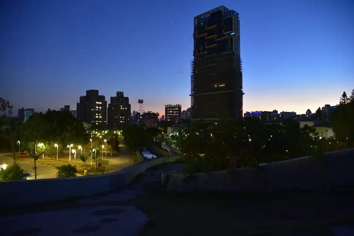 臺中中央公園園區景觀,特色飛航館所在地,台中室內景點裡的免門票場館