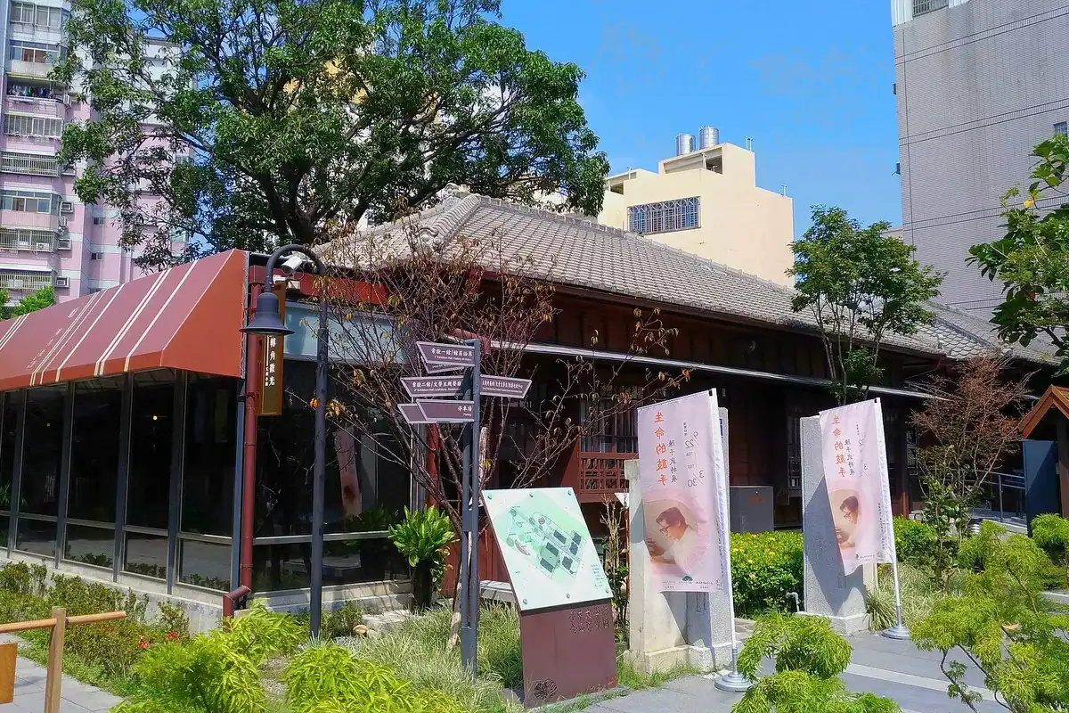 臺中文學館的日式木造館舍,台中室內景點裡有兒童文學區的免費場館