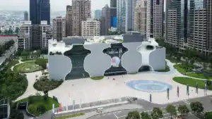 臺中國家歌劇院空拍全景，台中室內景點TOP45的代表地標
