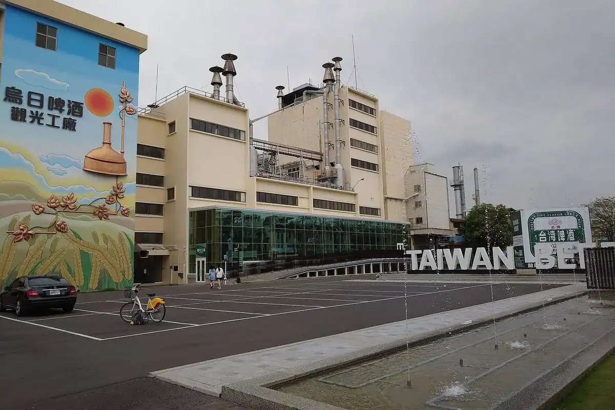 烏日啤酒觀光工廠的參觀動線,台中室內景點的觀光工廠分區代表