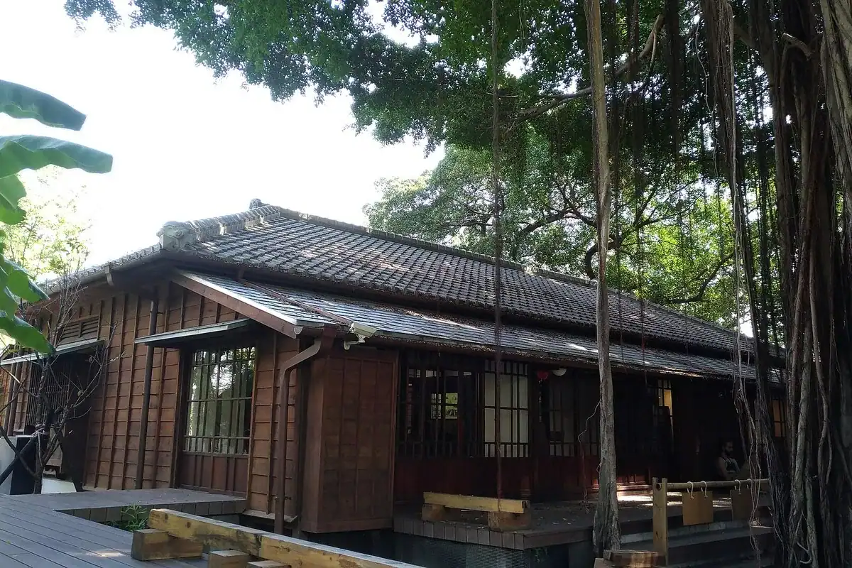 臺中文學館的日式木造常設館,台中室內景點的文青老屋分區代表