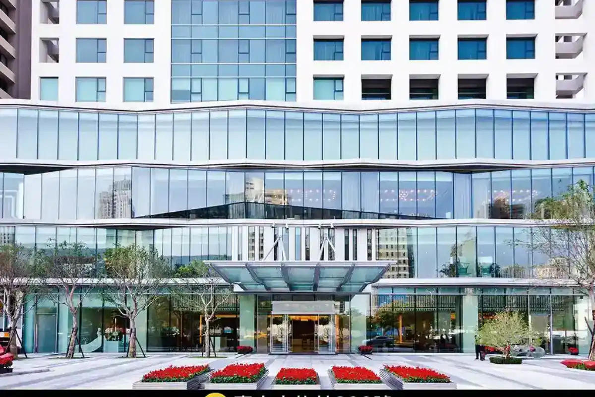 台中室內親子樂園住宿推薦：台中日月千禧酒店外觀