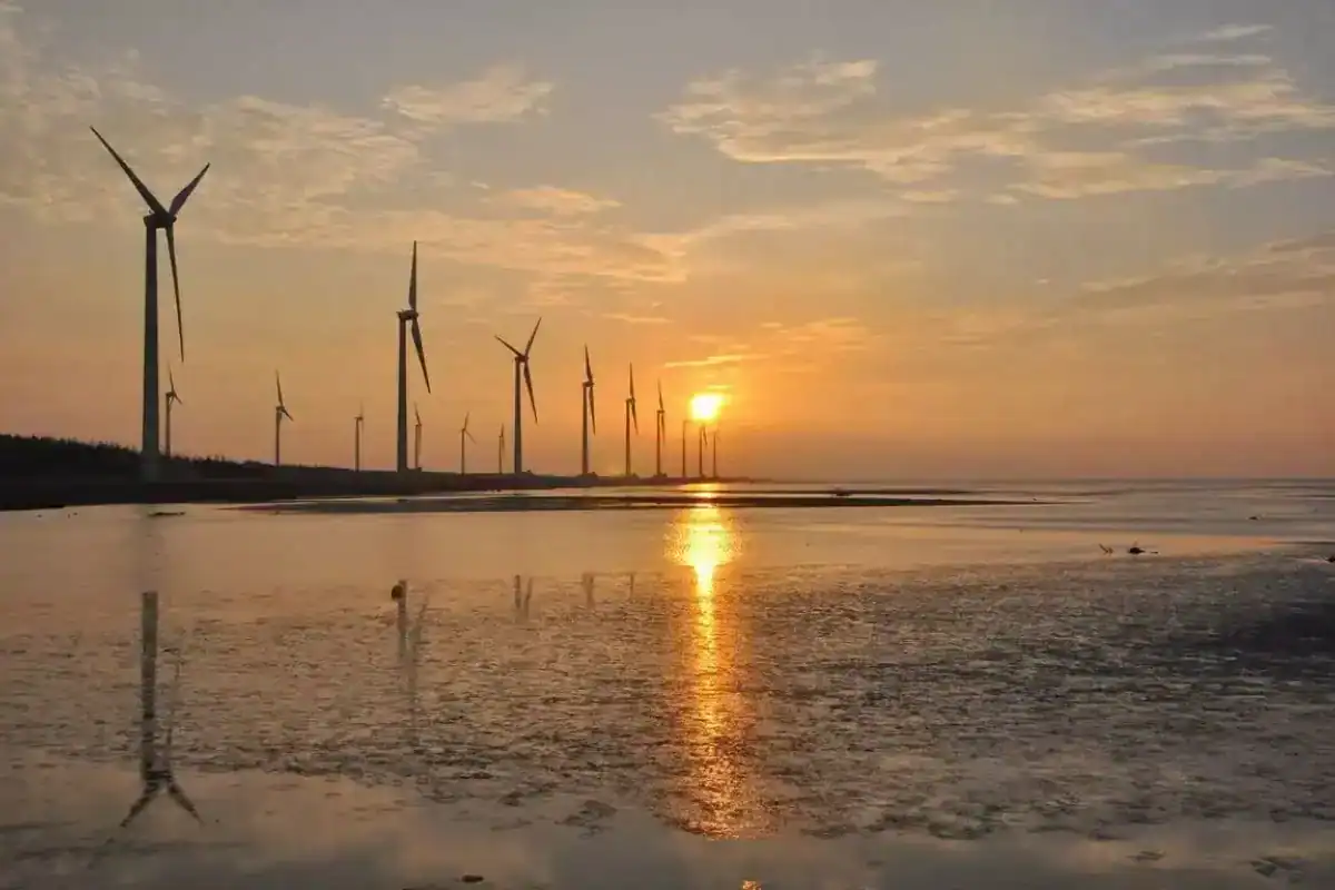 台中網美景點：高美濕地夕陽