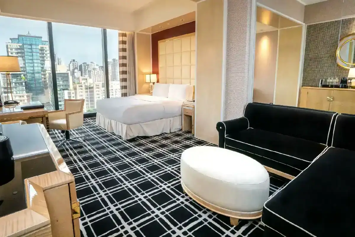 台中跨年可以去哪－台中林酒店客房大床與典雅設計