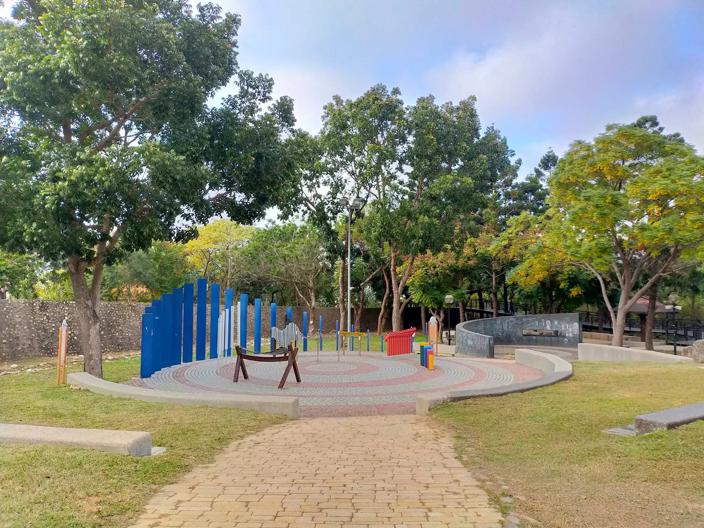 台中親子景點戶外：鰲峰山運動公園遠戲場