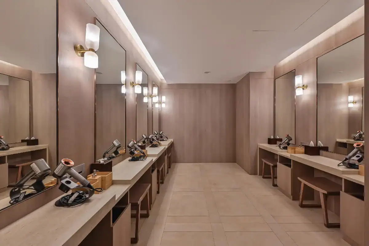 洲際棒球場附近住宿:台中日月千禧酒店客房