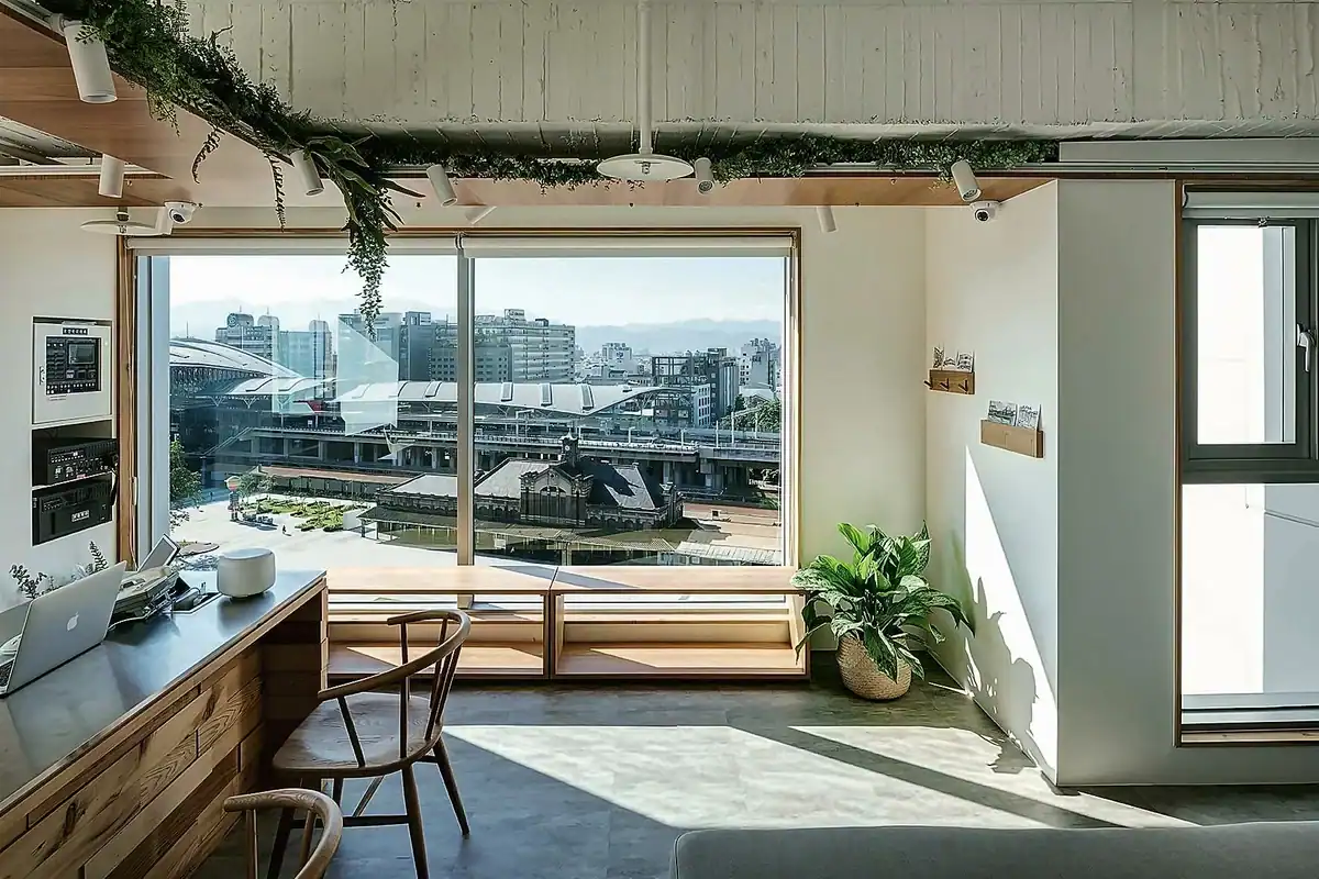 台中中區住宿推薦:路得行旅國際青年旅館台中站前館公共空間