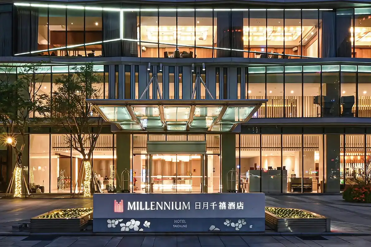 台中有停車場的飯店推薦:台中日月千禧酒店外觀實景