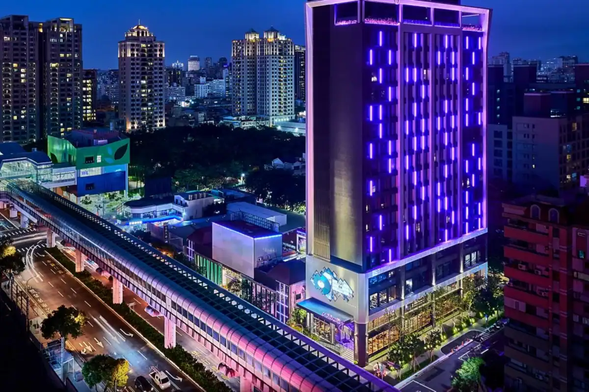 台中有停車場的飯店推薦:台中豐邑Moxy酒店外觀實景