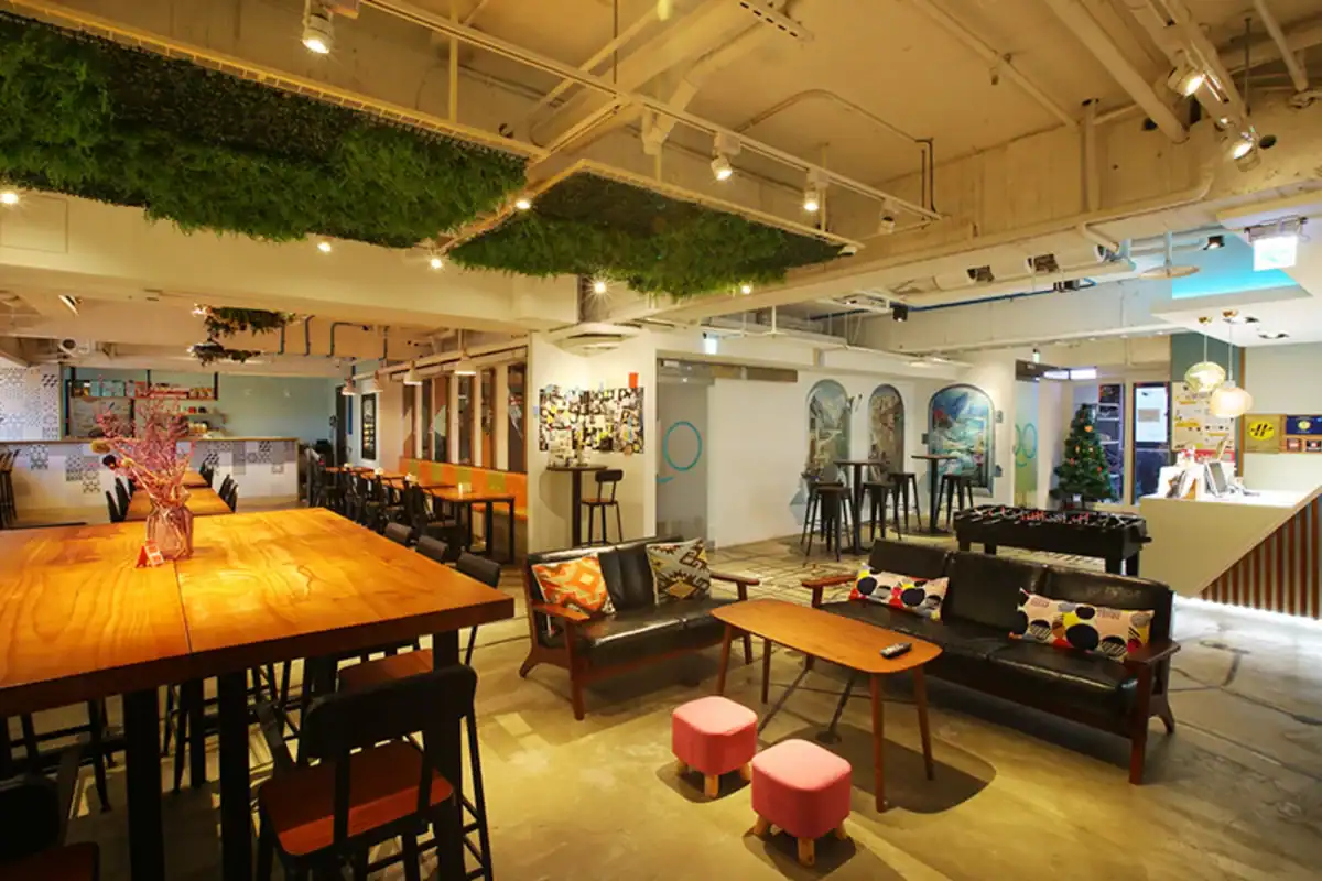 台中月租飯店推薦:旅巷自在輕旅公用客廳區