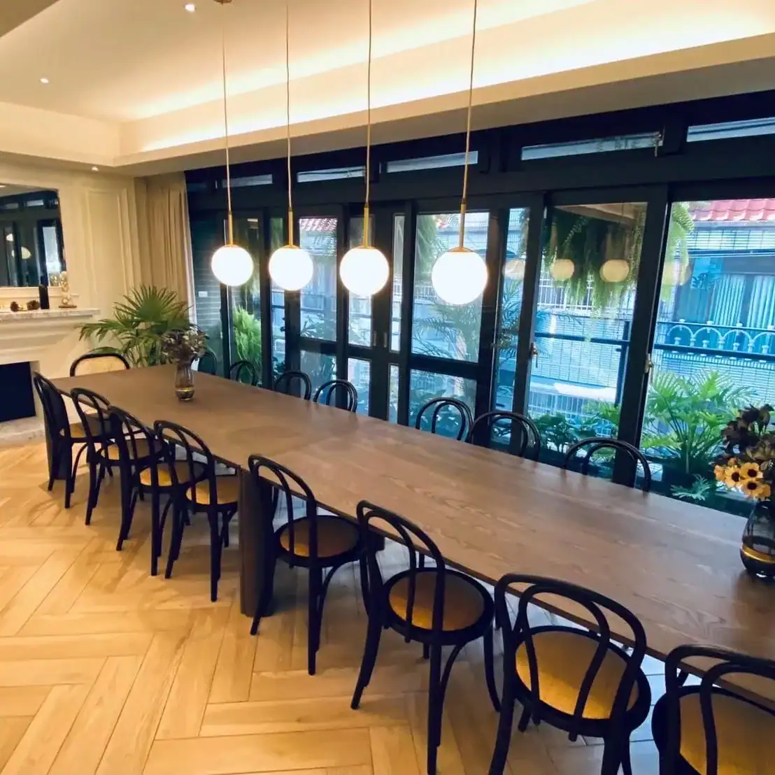 台中場地租借餐廳型:森樂室私人招待所長桌用餐空間